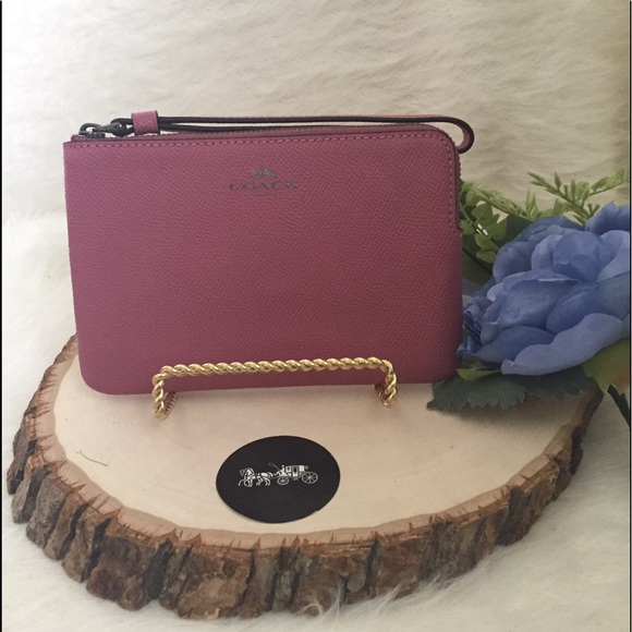 COACH Wristlet 🆕 - Picture 2 of 7